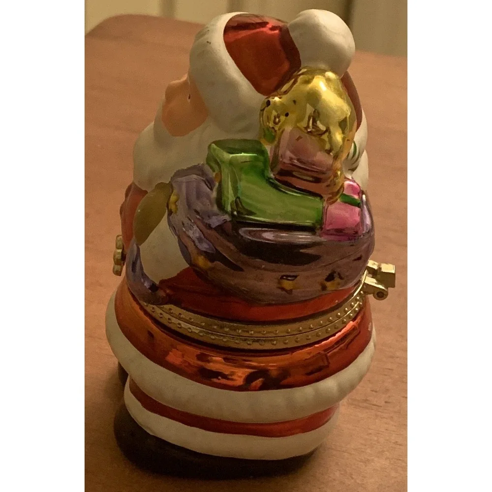 Mr. Christmas Porcelain Animated Santa Music Box Revolving‎ Santa Sleigh Video
